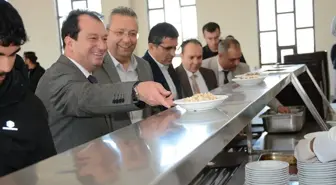 Dicle Üniversitesi Rektörü Öğrencilerle Buluştu