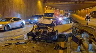 Aydın'da Traktör ile Otomobil Çarpıştı: Sürücü Yaralı