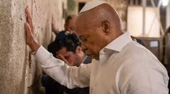 Koltuğu bırakmadan İsrail'e koştu, Eric Adams'tan tartışmalı veda