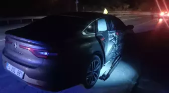 Sapanca'da Otomobil ile Motosiklet Çarpıştı: 1'i Ağır 2 Yaralı