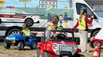 Çocuklara Trafik Güvenliği Eğitimi Verildi