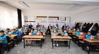 Şahinbey Belediyesi'nden Öğrencilere Temizlik Teşviki