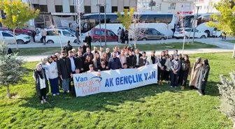 'Terörsüz Türkiye' sürecine destek veren 102 genç Ankara'ya uğurlandı