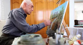 Emekli Pilot Behzat Tuğ, Resim Tutkusunu Emekliliğinde Sürdürüyor