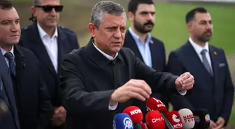 Özgür Özel'den MHP'ye Sert Mesaj: Sorunlu Sürecin İçinde Olacaklar