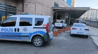 Siirt'te Belediye Otobüsü ile Motosiklet Çarpıştı: Bir Kardeş Hayatını Kaybetti