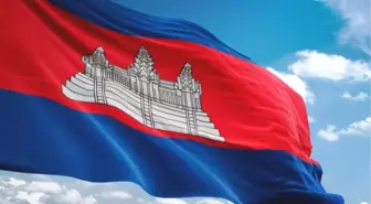 Kamboçya'da Otobüs Kazası: 13 Ölü, 24 Yaralı