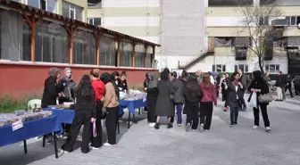 Kütahya'da Öğrencilerden Gazze'ye Destek Kermesi