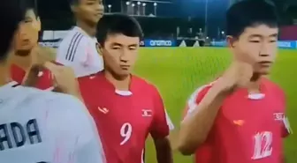 Kuzey Koreli ve Japon oyuncuların selamlaşması olay oldu