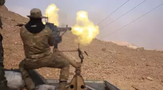 Suriye ordusu ve YPG arasında şiddetli çatışma! Hayatını kaybeden askerler var