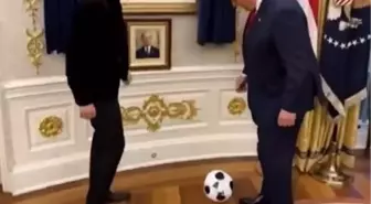 Trump ve Ronaldo'dan Beyaz Saray'da Futbol Gösterisi