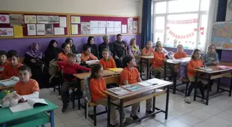 Görme Engelli Öğretmene Duygu Dolu Sürpriz