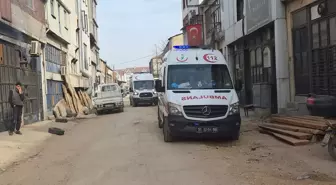 İnegöl'deki Mobilya İmalathanesinde Yangın Çıktı