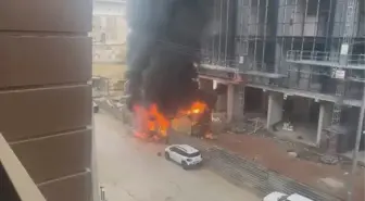 İzmit'te İnşaat Önündeki Konteynerde Yangın Çıktı
