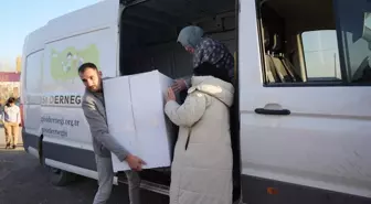 Muş'ta İhtiyaç Sahibi Çocuklara Giyim Yardımı Yapıldı