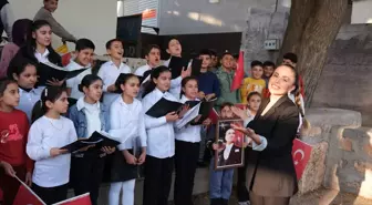 Anadolu'ya operayı sevdiren Ceylan öğretmenden Atatürk'e özel beste