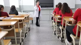 Engelli Öğretmen Ayşe Uzun'un İlham Verici Hikayesi