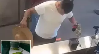 İç çamaşırında kaçak papağanlarla sınırı geçmeye çalıştı