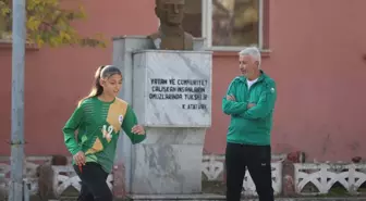 Futsal ile Öğrencilerin Okul Severliğini Artıran Öğretmen