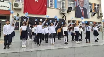 Muratpaşa'da Öğretmenler Günü Töreni Düzenlendi