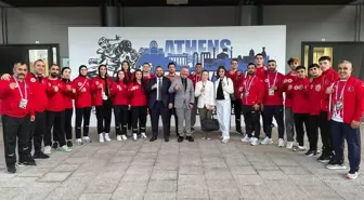 Türk Sporcular Avrupa Muaythai Şampiyonası'ndan 17 Madalya ile Döndü