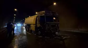 Bursa'da Su Tankerinde Yangın: Trafik Kaosu