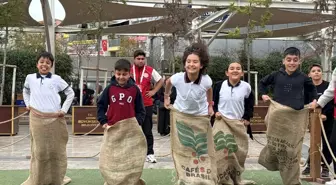 Geleneksel Oyunlar Tırı Aydın'da Çocukları Buluşturdu
