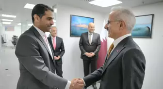 Ulaştırma Bakanı Uraloğlu, Londra'da Katarlı Mevkidaşı ile Görüştü