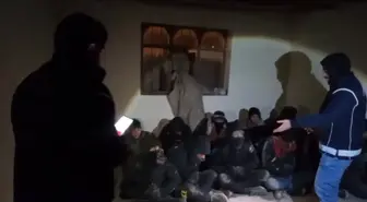 Ağrı'da Düzensiz Göçmen Operasyonu: 14 Yakalandı, 2 Organizatör Tutuklandı