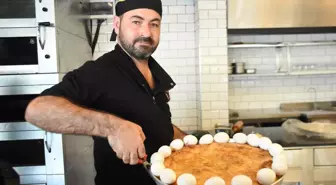 İzmir'de Dev Boyoz Fırtınası: 2 Kiloluk Lezzet 600 Lira