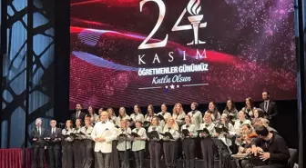 İstanbul'da 'İdeal Öğretmen' Paneli Düzenlendi