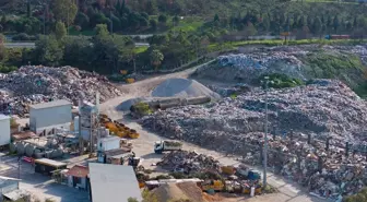 Buca Mahallesindeki Çöp Sorunu Vatandaşları Rahatsız Ediyor