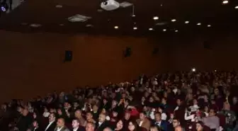 Vezirköprü'de Öğretmenler Günü'nde Maarif Korosu Konseri Düzenlendi