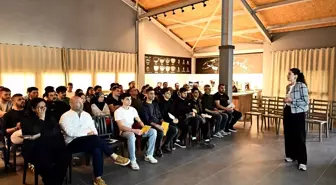 Antalya'da Gıda Güvenliği ve Hijyen Eğitimi Yapıldı