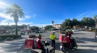 Marmaris'te Motorlu Kuryelere Denetim ve Bilgilendirme