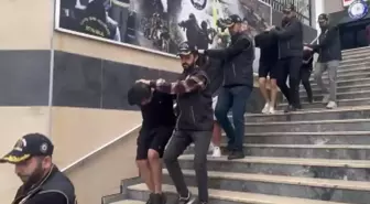 Sahte ev ilanıyla dolandırıcılık yapan şüphelileri polis kılık değiştirerek yakaladı