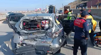 Çorum'da Kamyon ve Cip Çarpıştı: 5 Yaralı