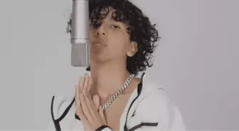 Emriboi Kandırdım şarkı sözleri: Emriboi Kandırdım dinle!