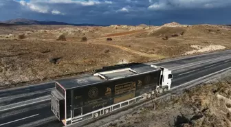 Gezen Sinema Tırı Sivas'ta Çocuklara Sinema Keyfi Sunuyor