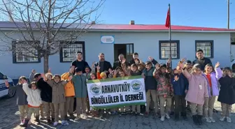 Karlıova'da 700 Öğrenciye Giyim Yardımı Yapıldı