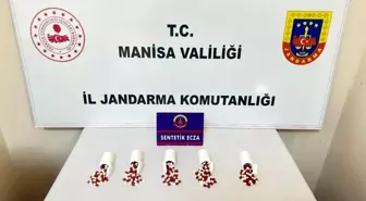Alaşehir'de Uyuşturucu Operasyonu: 290 Sentetik Ecza Hapı Ele Geçirildi