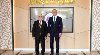 TFF Başkanı Hacıosmanoğlu Anayasa Mahkemesi'ni Ziyaret Etti