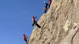Van'da İlk Çok İp Boylu Kaya Tırmanışı Eğitimi Gerçekleştirildi
