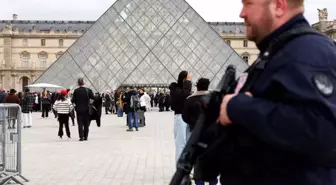 Hırsızlar itiraf etti! Louvre soygununda Rusya'nın parmağı mı var?