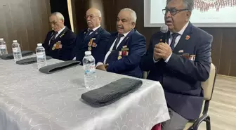 Alaşehir'de gaziler öğrencilerle buluştu