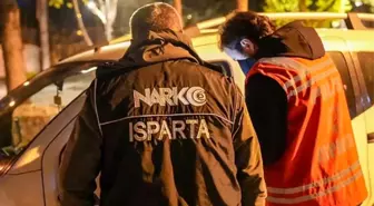 Isparta'da Polis Denetimlerinde Silahlar Ele Geçirildi, 9 Gözaltı