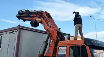 Bartın'da Tırın Konteynerinden Düşen İşçi Ağır Yaralandı