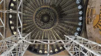 AK Parti heyeti Ayasofya-i Kebir Cami-i Şerifi'ndeki restorasyonu inceledi