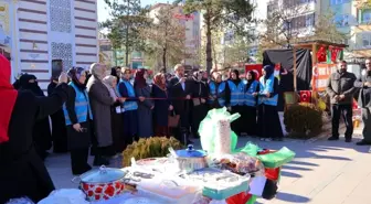 Bayburt'ta Filistin'e Destek İçin Hayır Çarşıları Kuruldu