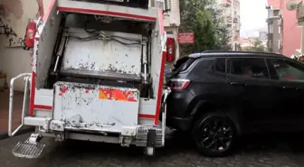 Beyoğlu'nda Çöp Kamyonu Kaza Yaptı: 3 Yaralı